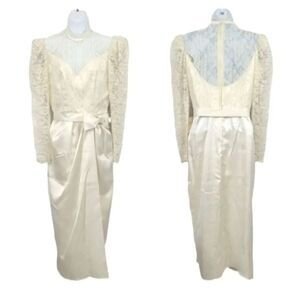 Vintage Antique Ivory Satin and Lace Victorian Wedding Evening Dress Size Small